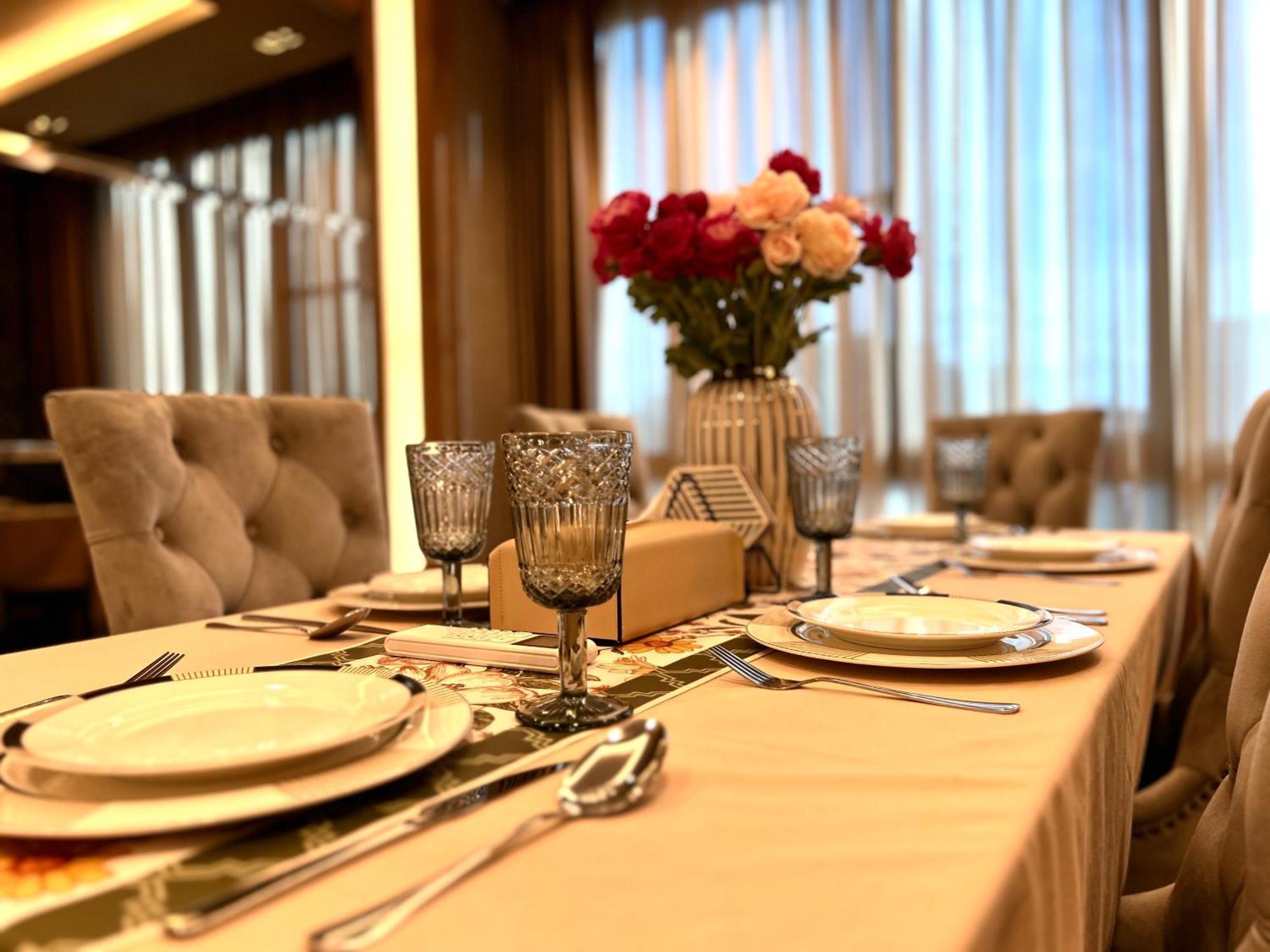 Chiang Mai Night Market Super Large Luxurious 3-Bedroom Hotel-Style Condo Exterior photo